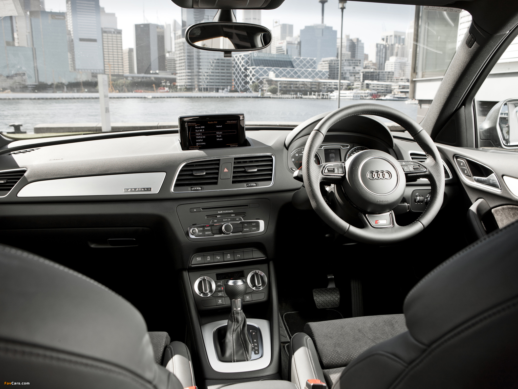Audi Q3 2.0 TFSI quattro S-Line AU-spec 2012 photos (2048 x 1536)