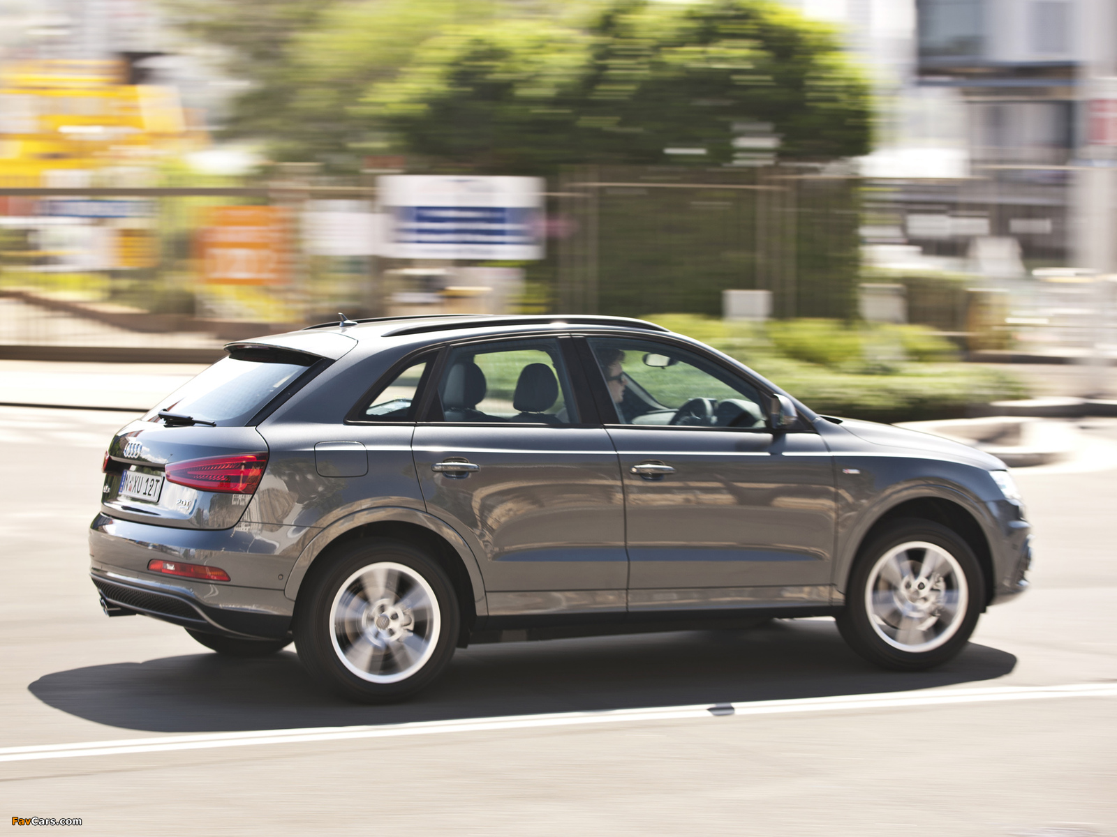 Audi Q3 2.0 TFSI quattro S-Line AU-spec 2012 wallpapers (1600 x 1200)