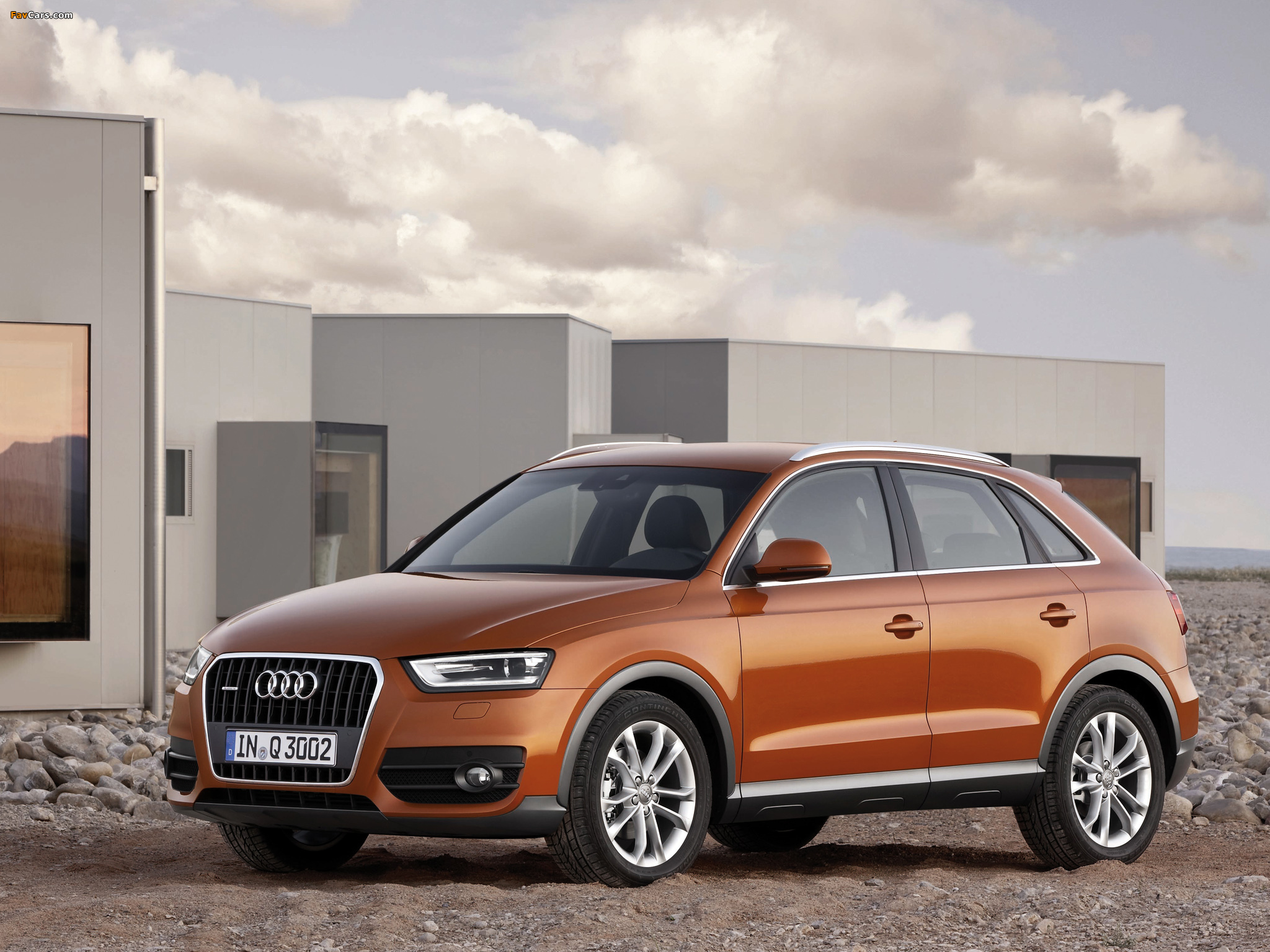 Images of Audi Q3 2.0 TDI quattro 2011 (2048 x 1536)