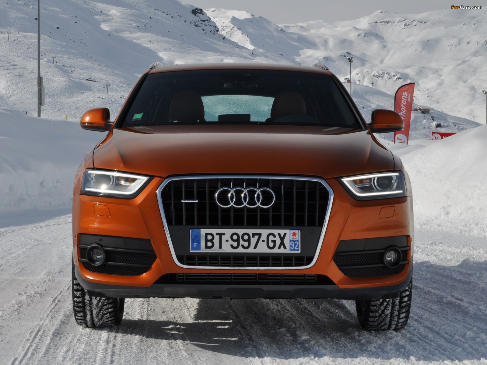 Photos of Audi Q3 2.0 TFSI quattro 2011 (1600 x 1200)