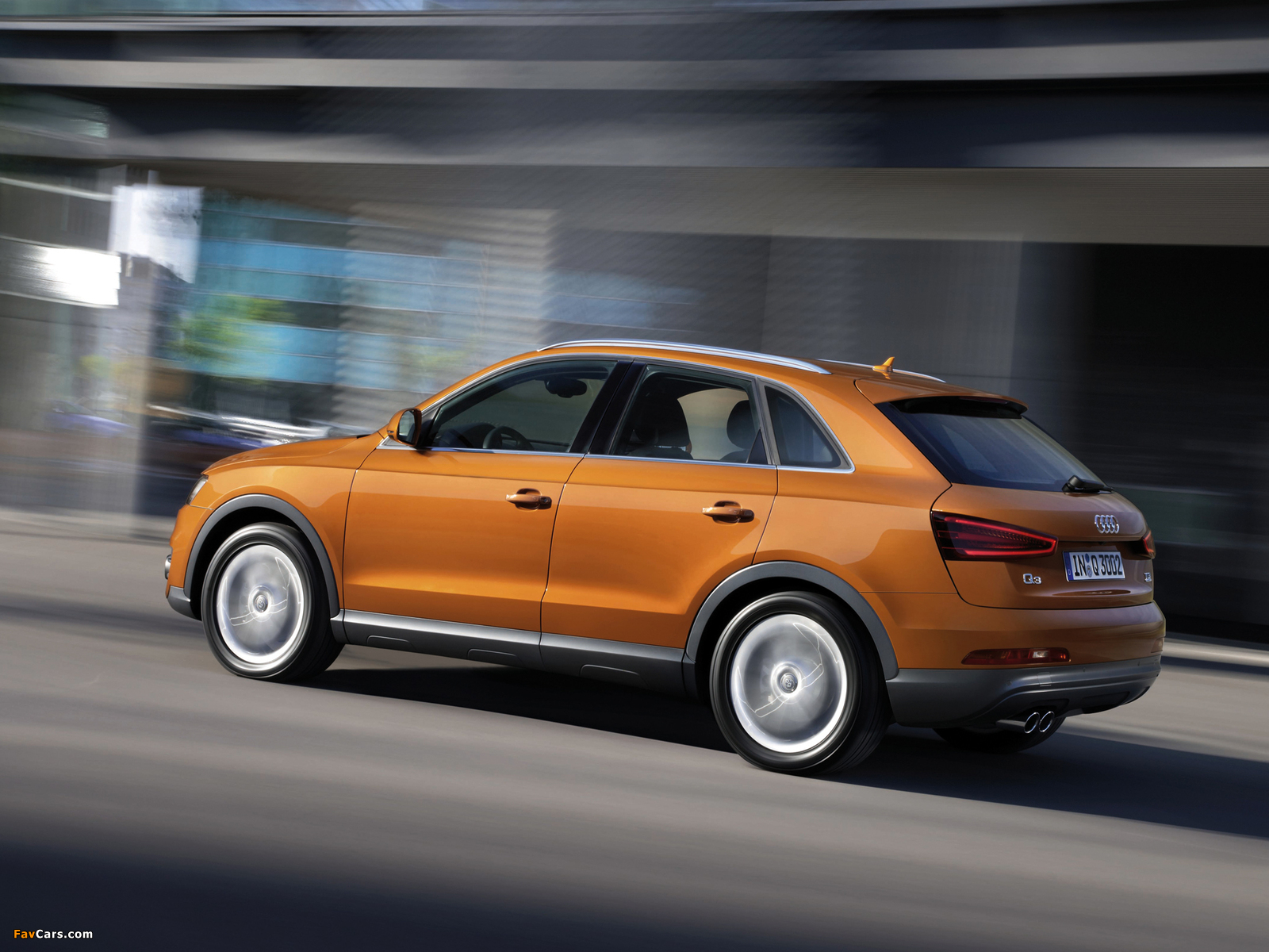 Pictures of Audi Q3 2.0 TDI quattro 2011 (1600 x 1200)