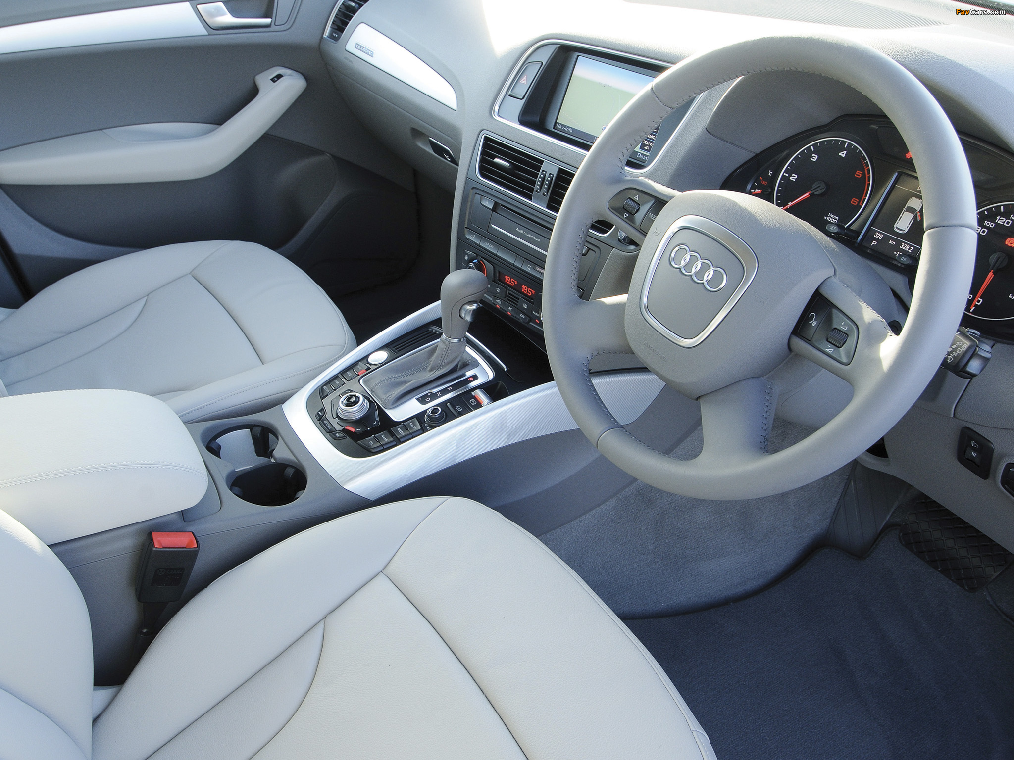Audi Q5 3.0 TDI quattro AU-spec (8R) 2008–12 photos (2048 x 1536)