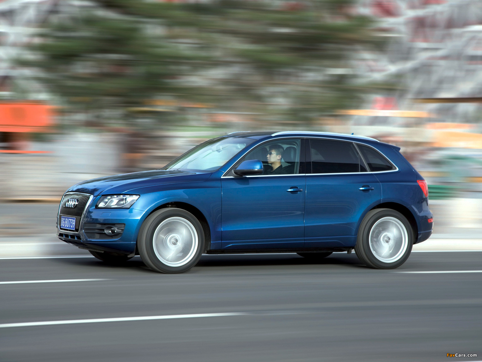 Audi Q5 3.0 TDI quattro 2008 wallpapers (1600 x 1200)