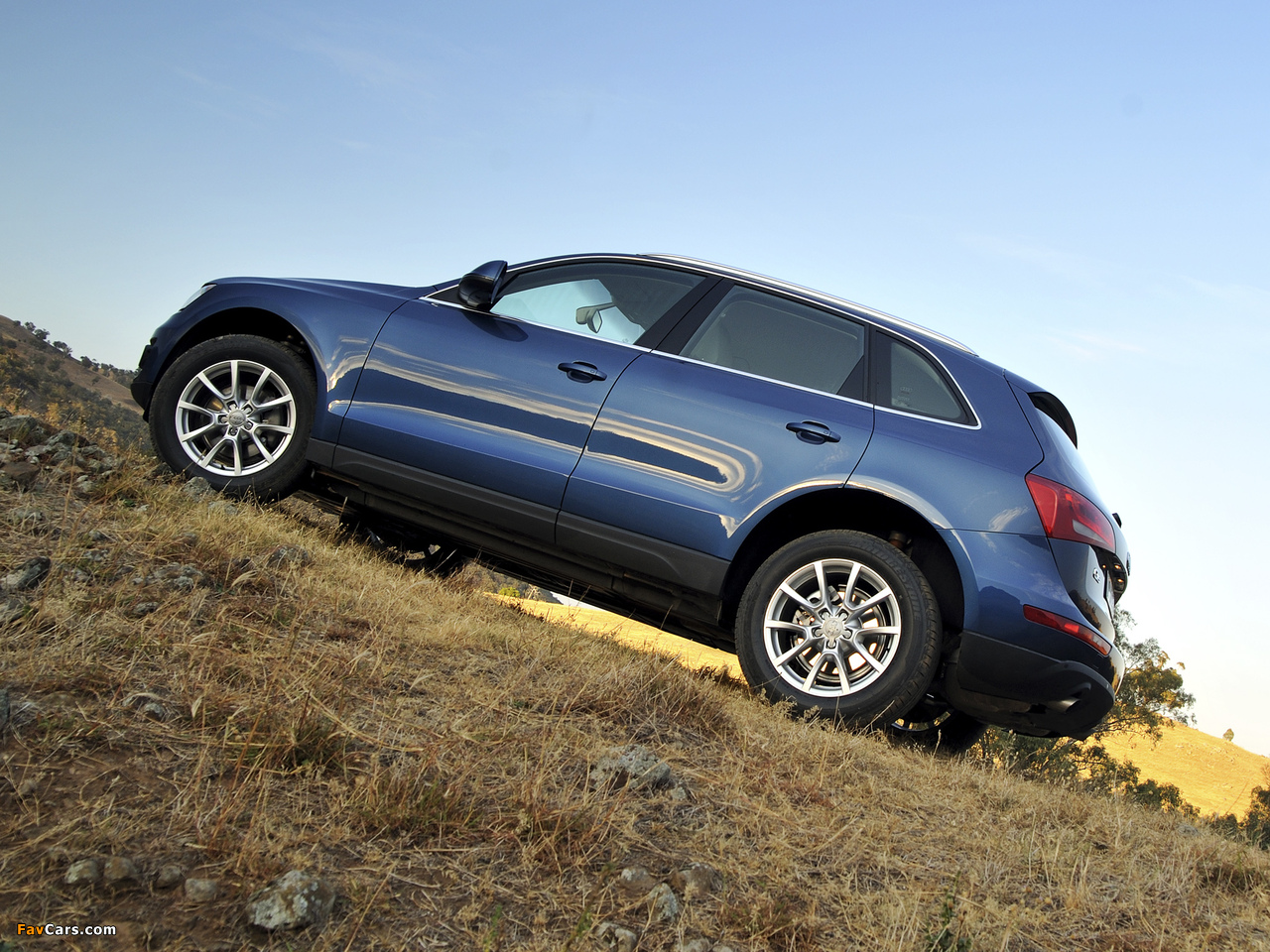 Audi Q5 2.0T quattro AU-spec (8R) 2008 wallpapers (1280 x 960)