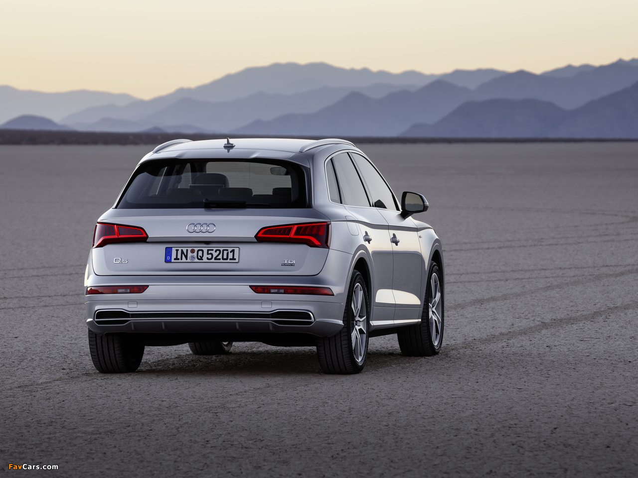 Photos of Audi Q5 TDI quattro S line 2016 (1280 x 960)