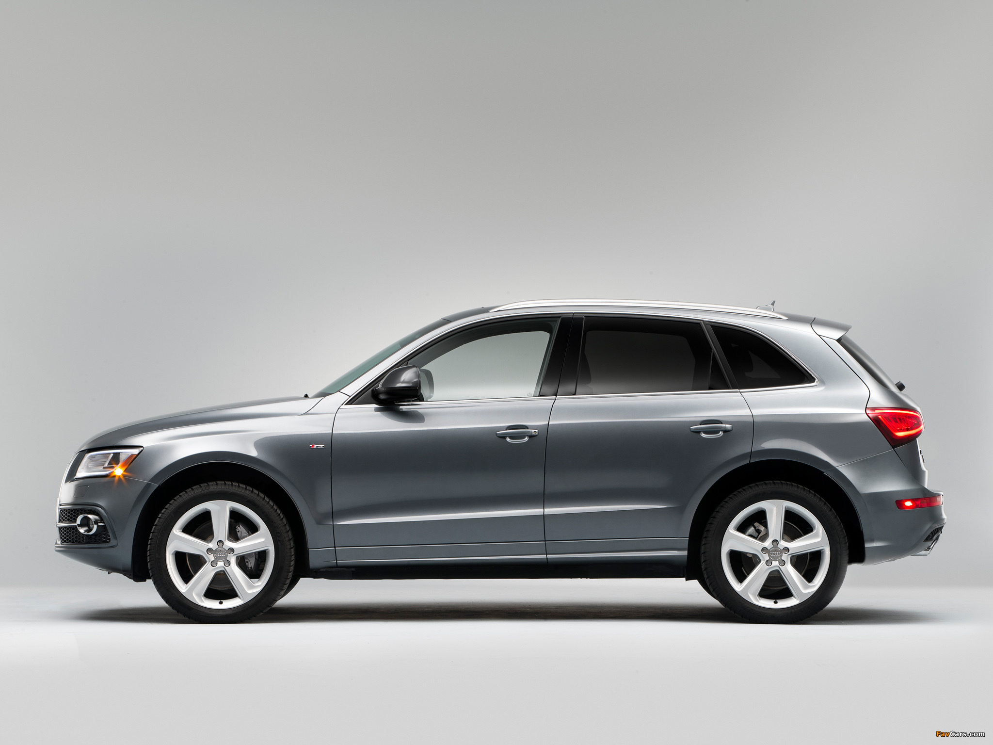 Pictures of Audi Q5 3.0T quattro S-Line US-spec (8R) 2012 (2048 x 1536)