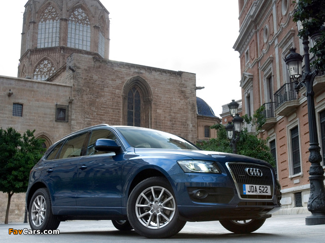 Audi Q5 2.0T quattro UK-spec (8R) 2008–12 wallpapers (640 x 480)