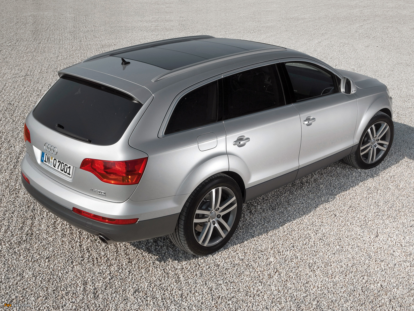 Audi Q7 4.2 TDI quattro 2006–09 images (1600 x 1200)