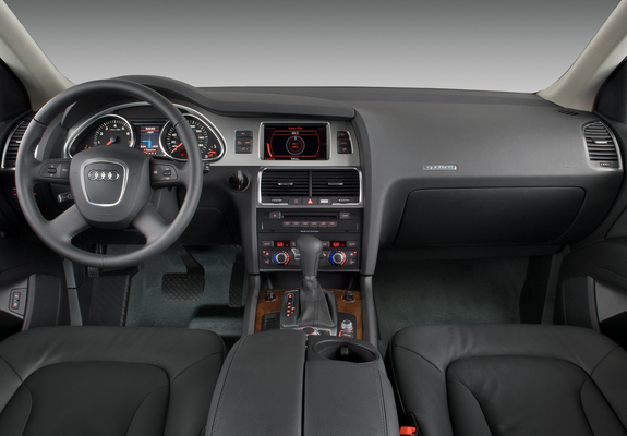 Audi Q7 4.2 quattro US-spec 2006–09 images