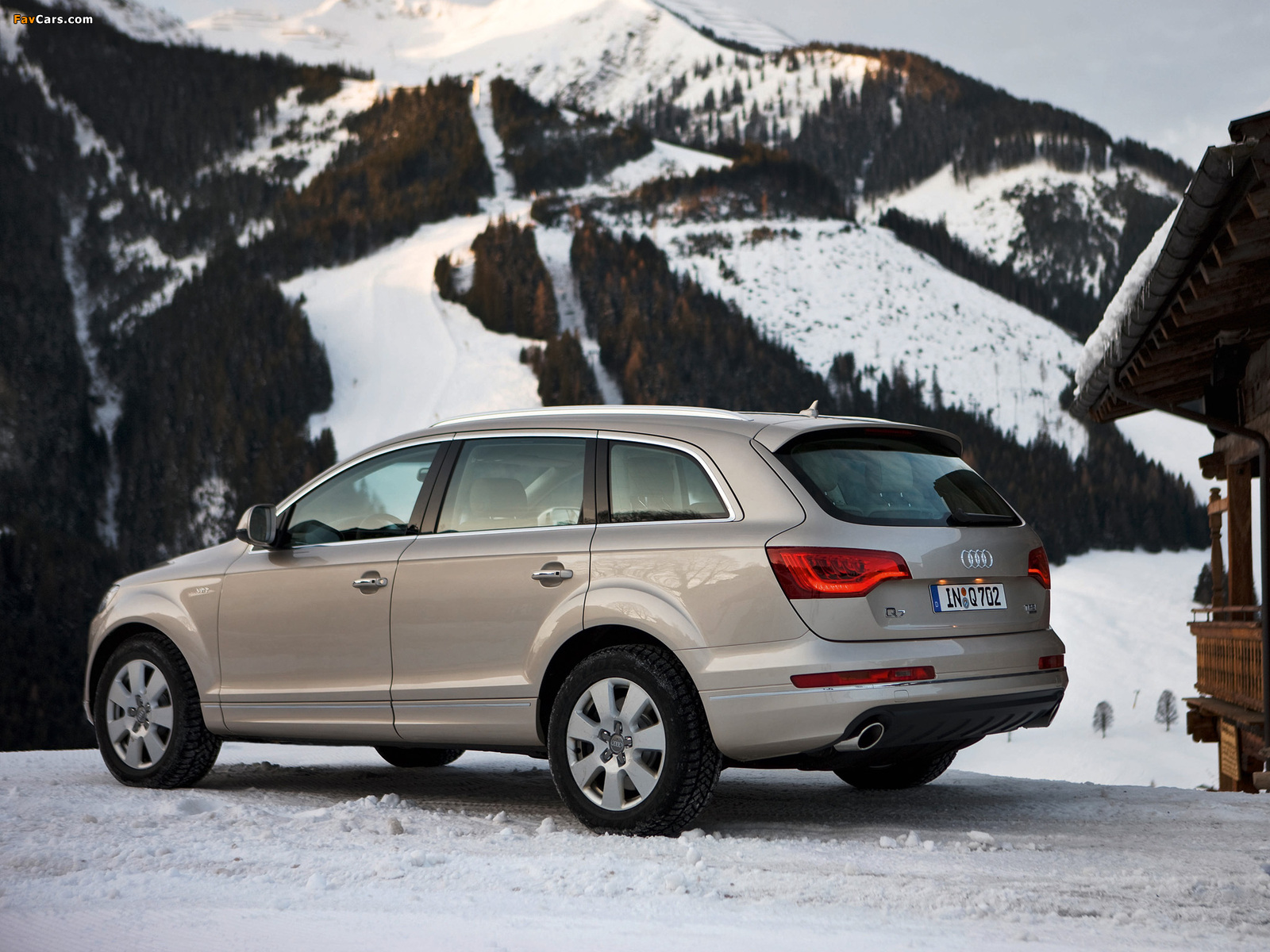 Audi Q7 3.0T quattro 2010 images (1600 x 1200)