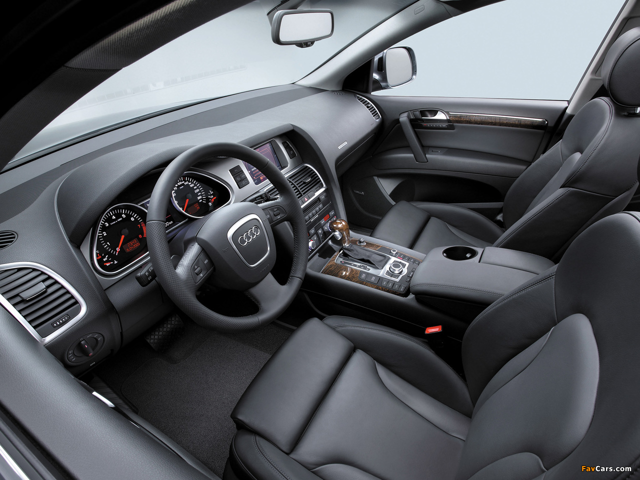 Pictures of Audi Q7 4.2 quattro 2005–09 (1280 x 960)