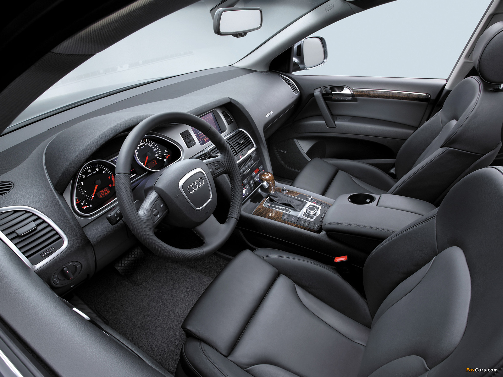 Pictures of Audi Q7 4.2 quattro 2005–09 (1600 x 1200)
