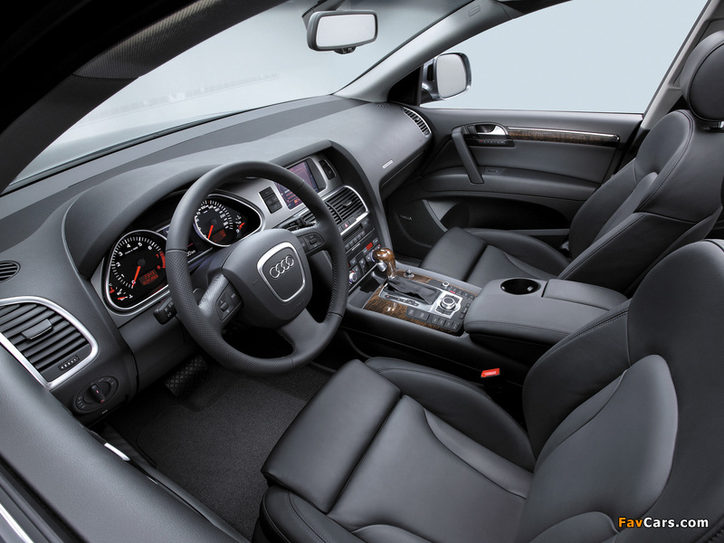 Pictures of Audi Q7 4.2 quattro 2005–09 (800 x 600)