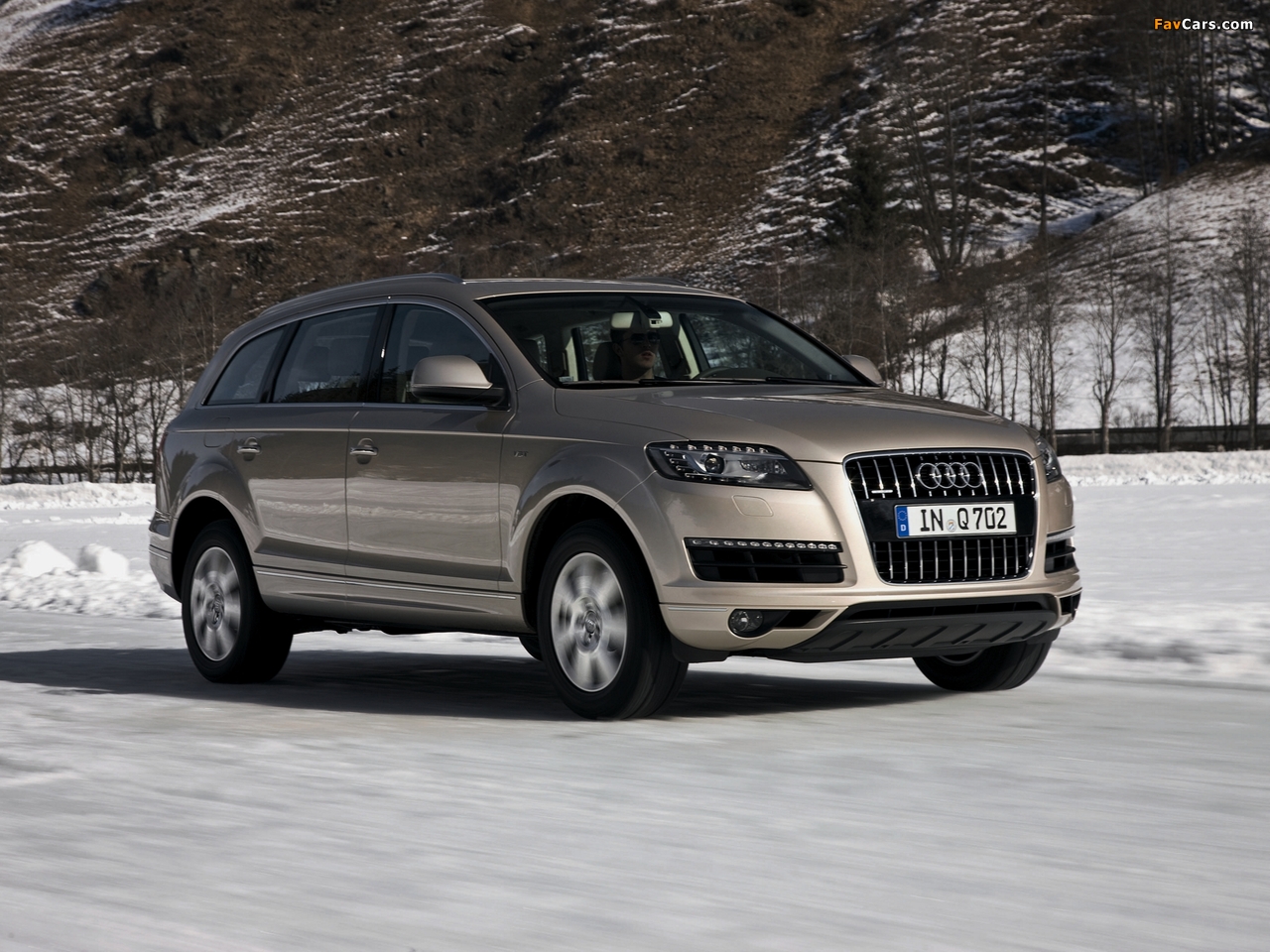 Audi Q7 3.0T quattro 2010 wallpapers (1280 x 960)