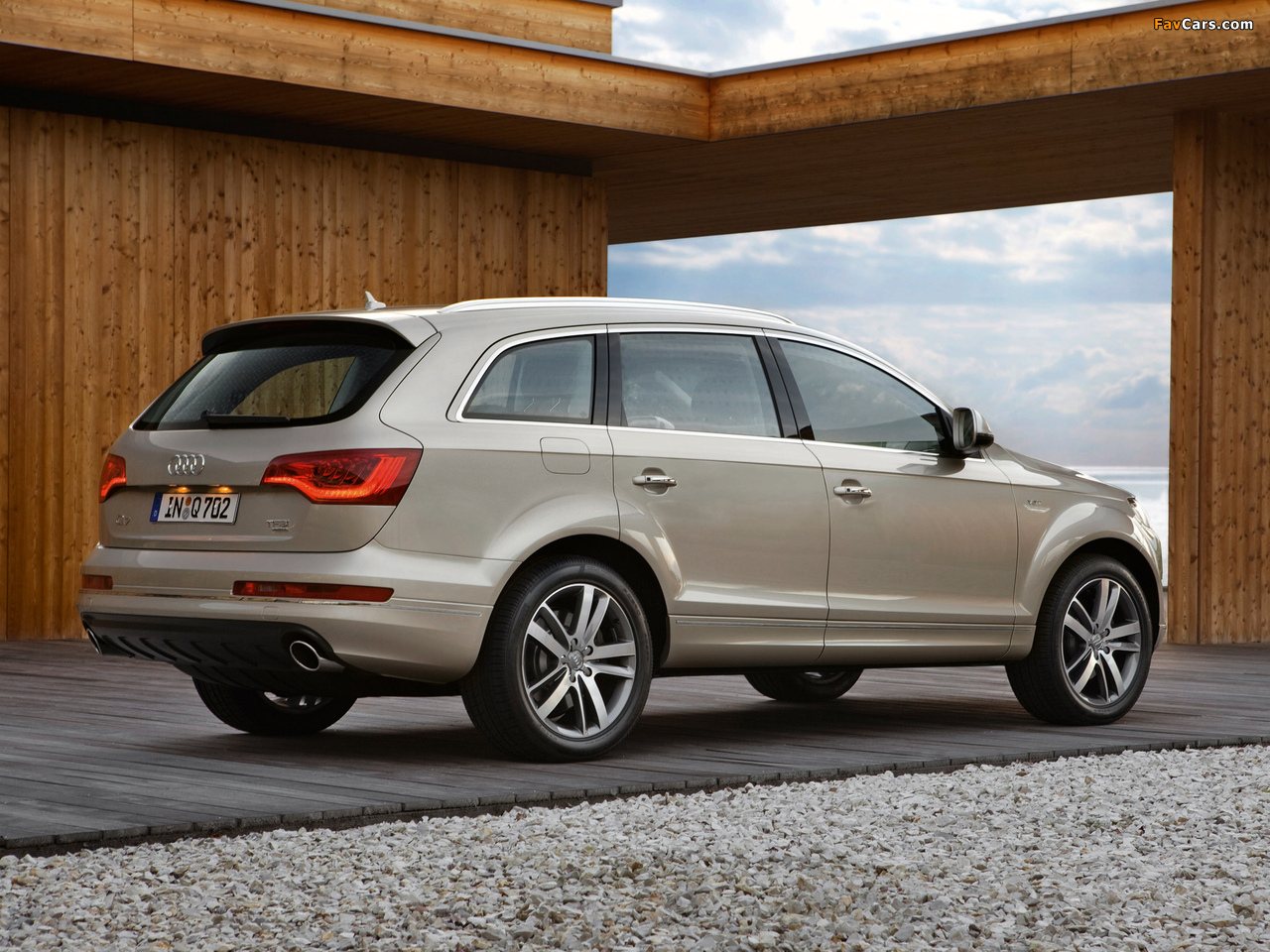 Audi Q7 3.0T quattro 2010 wallpapers (1280 x 960)