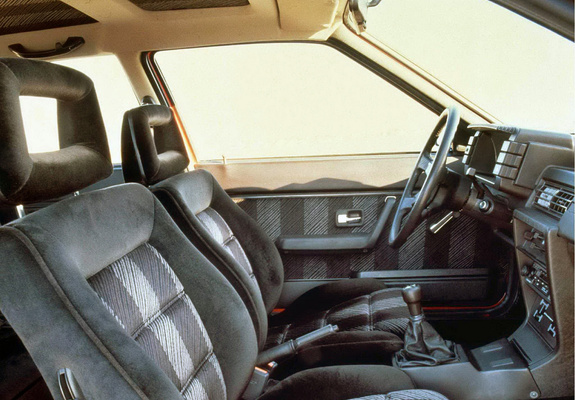 Audi Quattro (85) 1980–87 photos