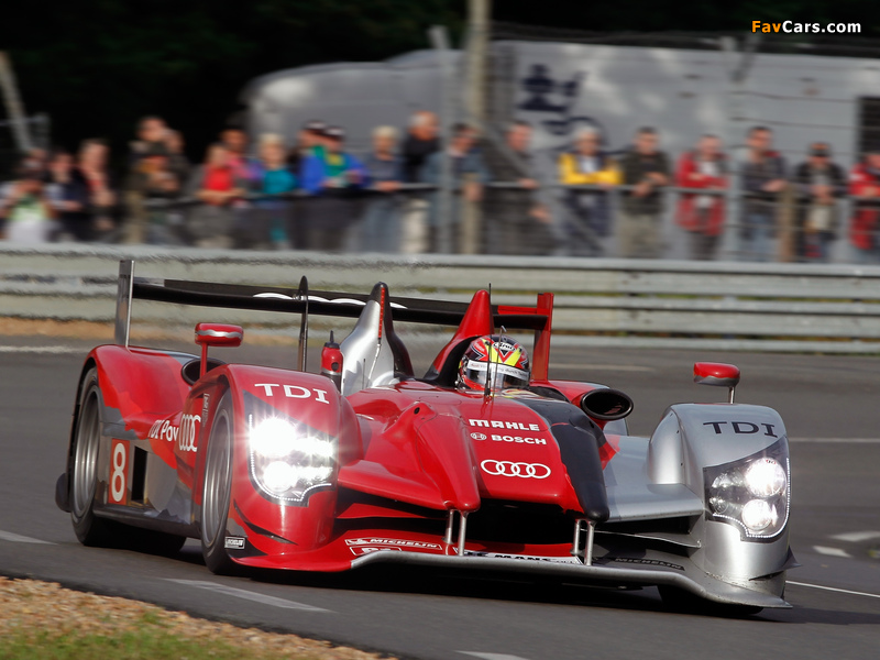 Audi R15 TDI 2010 wallpapers (800 x 600)