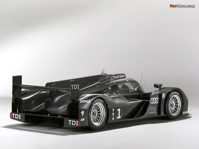 Audi R18 TDI 2011 photos (800 x 600)