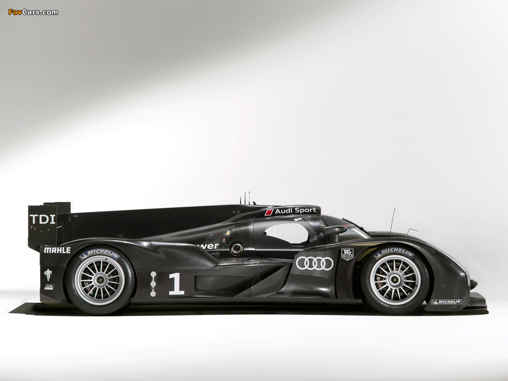 Audi R18 TDI 2011 wallpapers (1024 x 768)