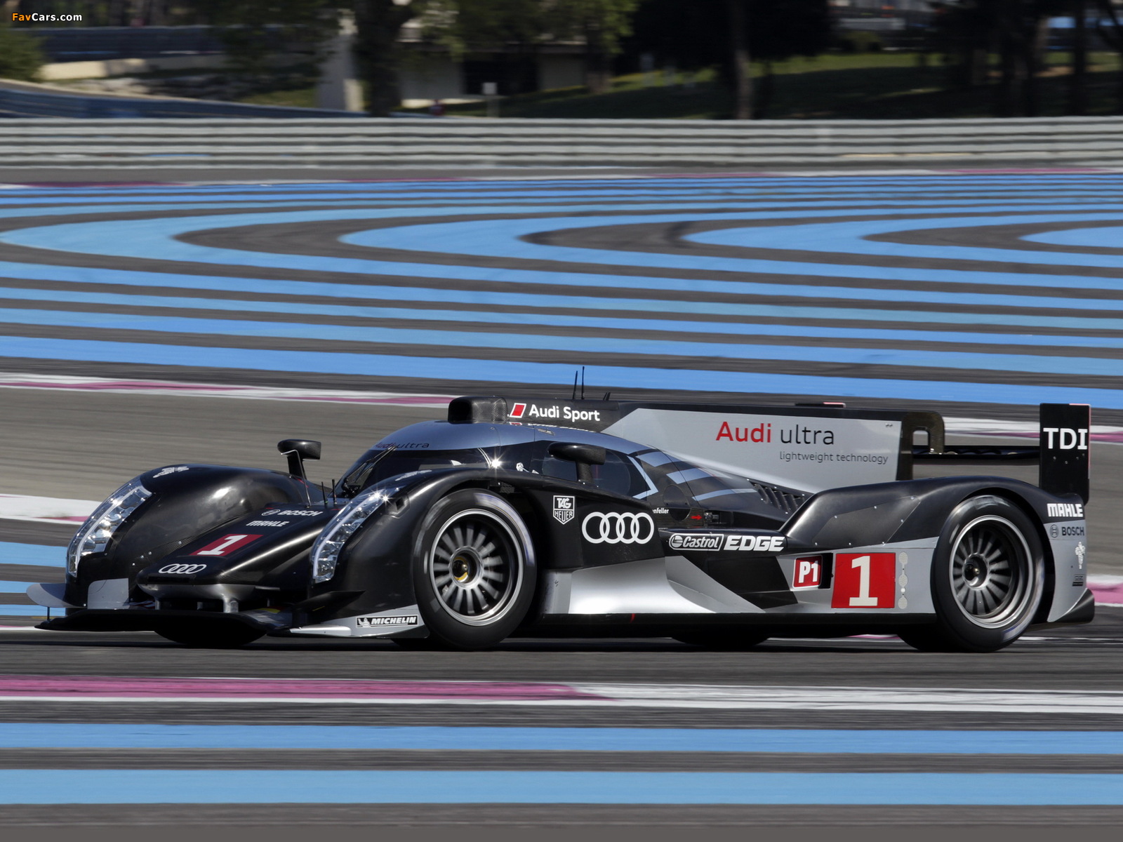 Photos of Audi R18 TDI 2011 (1600 x 1200)