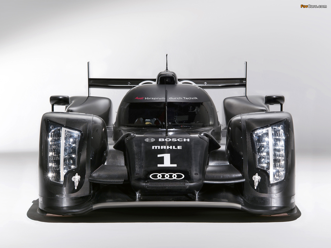 Audi R18 TDI 2011 wallpapers (1280 x 960)