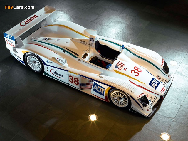 Photos of Audi R8 Race Car 2000–05 (640 x 480)
