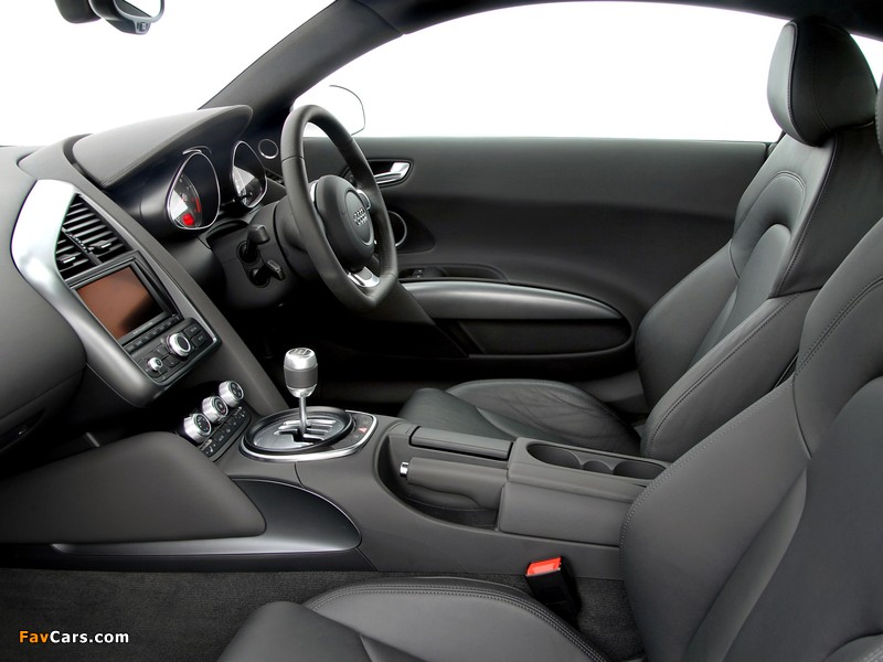 Audi R8 UK-spec 2007 images (800 x 600)