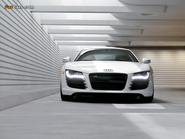 Audi R8 US-spec 2007 images (640 x 480)