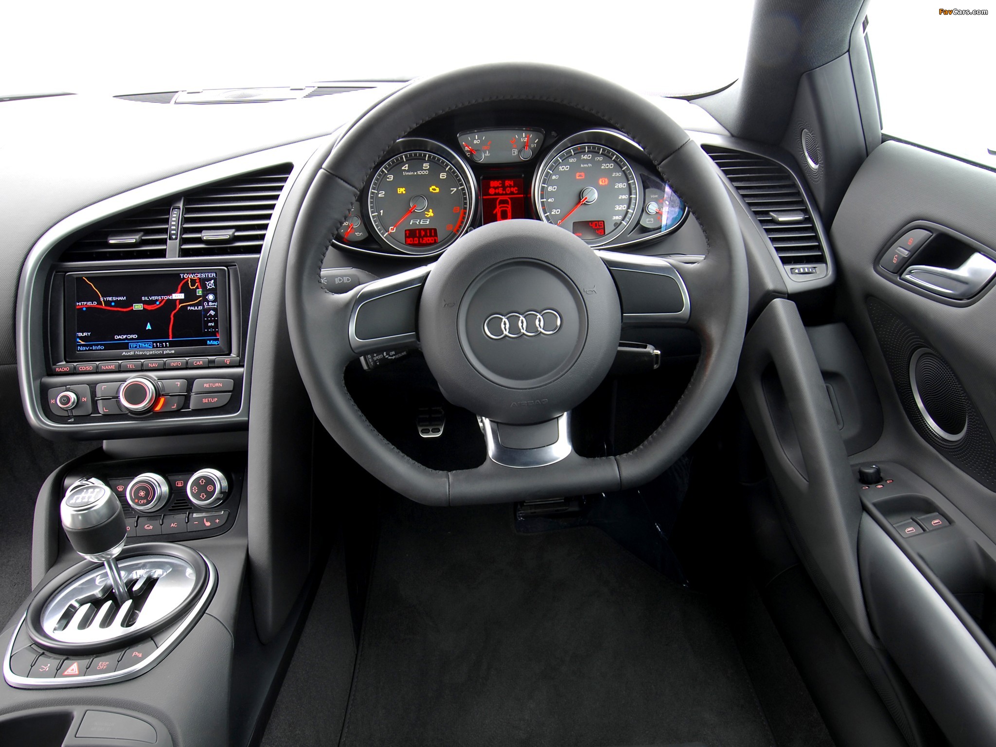 Audi R8 UK-spec 2007 images (2048 x 1536)