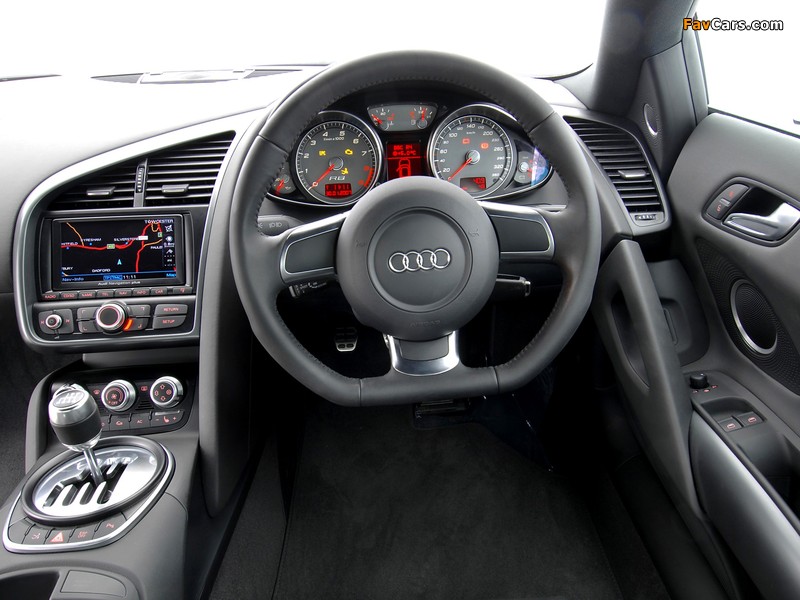 Audi R8 UK-spec 2007 images (800 x 600)