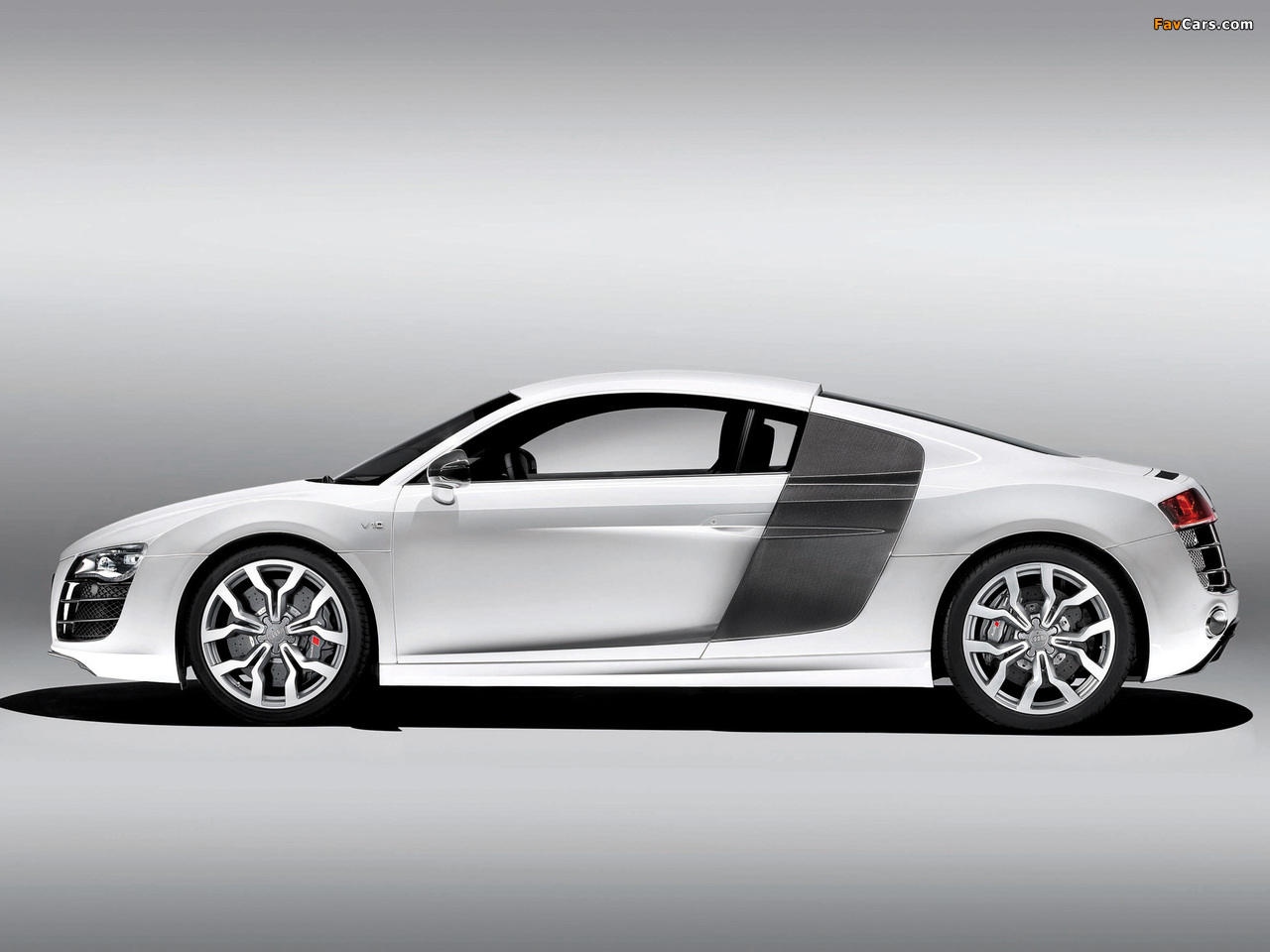 Audi R8 V10 2009–12 images (1280 x 960)