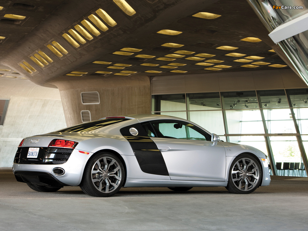 Audi R8 V10 US-spec 2009–12 photos (1024 x 768)