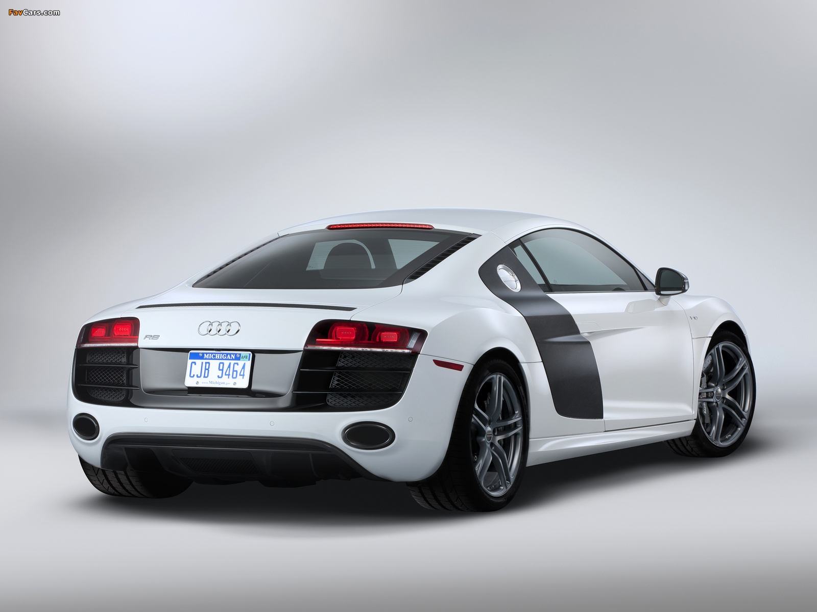 Audi R8 V10 US-spec 2009–12 photos (1600 x 1200)