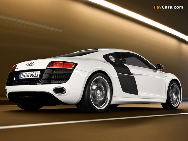 Audi R8 V10 2009–12 pictures (640 x 480)