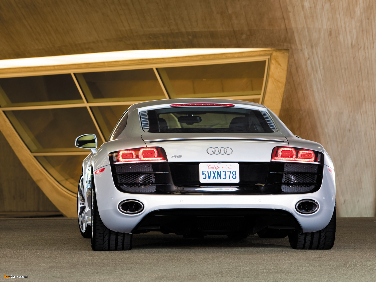 Audi R8 V10 US-spec 2009–12 pictures (1600 x 1200)