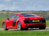 Audi R8 V10 UK-spec 2009–12 pictures