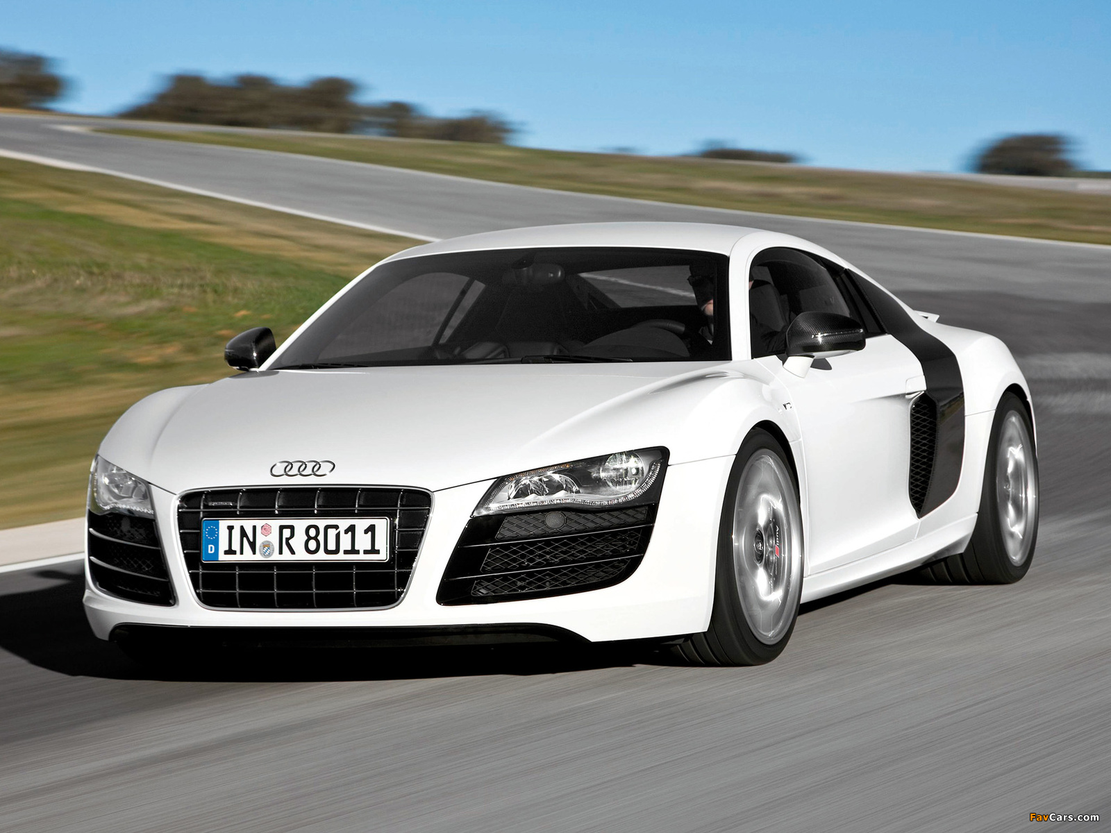 Audi R8 V10 2009–12 wallpapers (1600 x 1200)