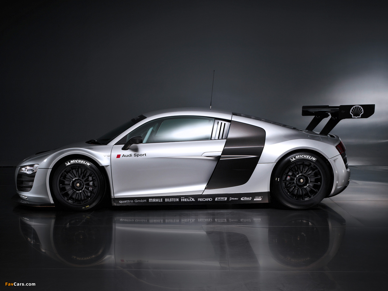 Audi R8 LMS 2009–12 wallpapers (1280 x 960)