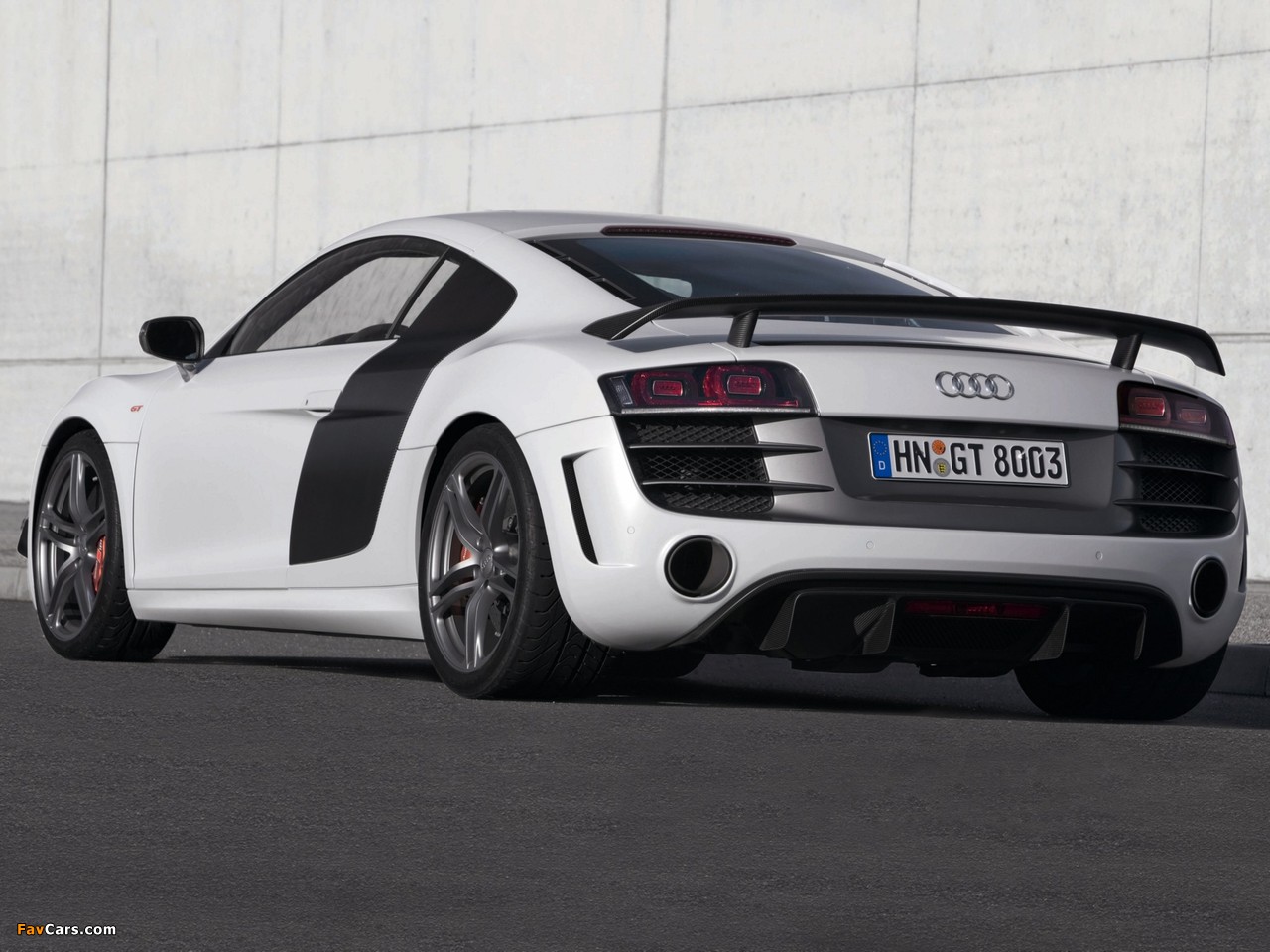 Audi R8 GT 2010 images (1280 x 960)