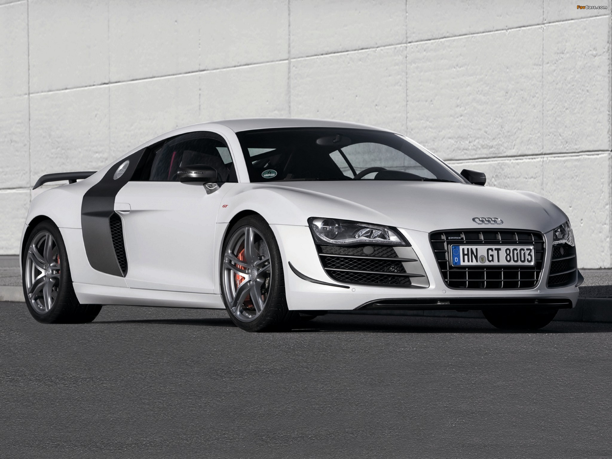 Audi R8 GT 2010 pictures (2048 x 1536)