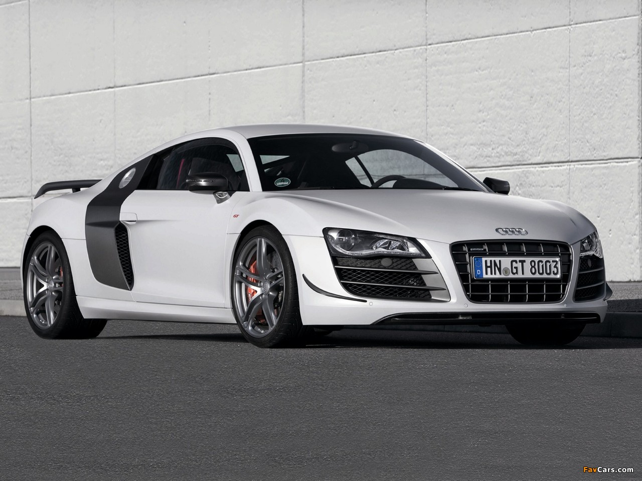 Audi R8 GT 2010 pictures (1280 x 960)