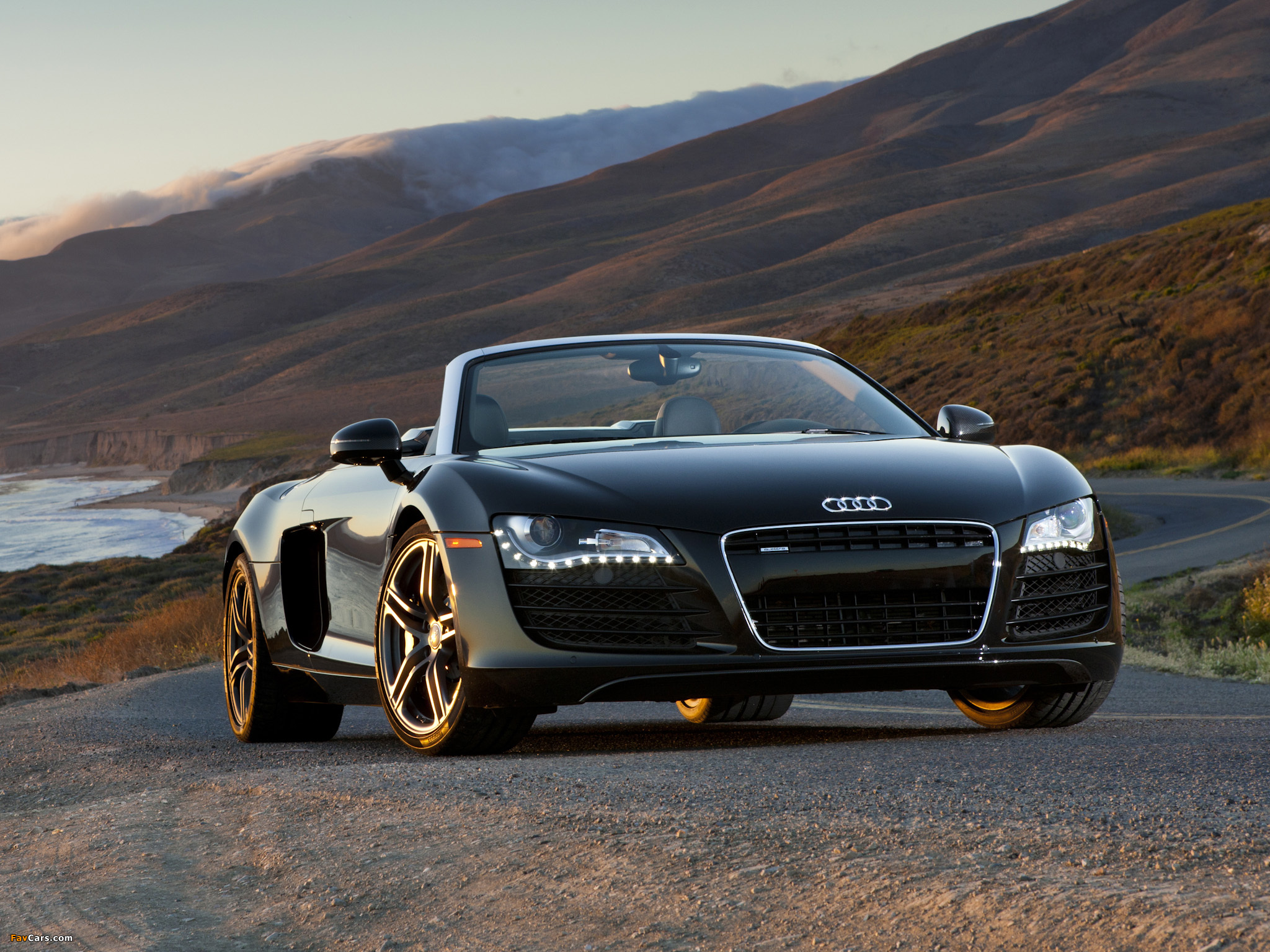 Audi R8 Spyder US-spec 2010 wallpapers (2048 x 1536)