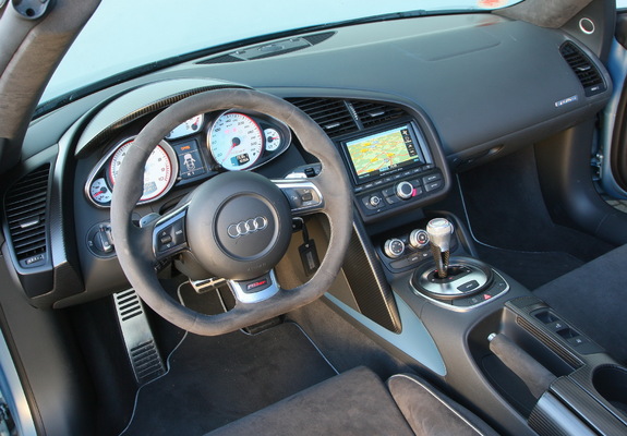 Audi R8 GT Spyder 2011–12 photos