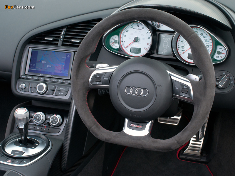 Audi R8 GT Spyder UK-spec 2011–12 wallpapers (800 x 600)