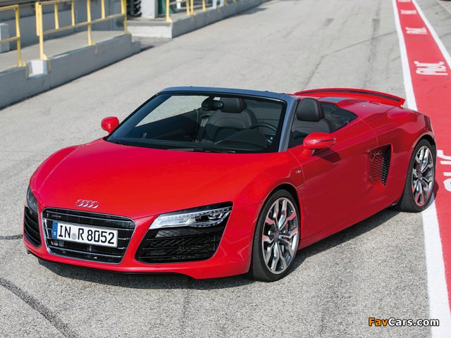 Audi R8 V10 Spyder 2012 images (640 x 480)