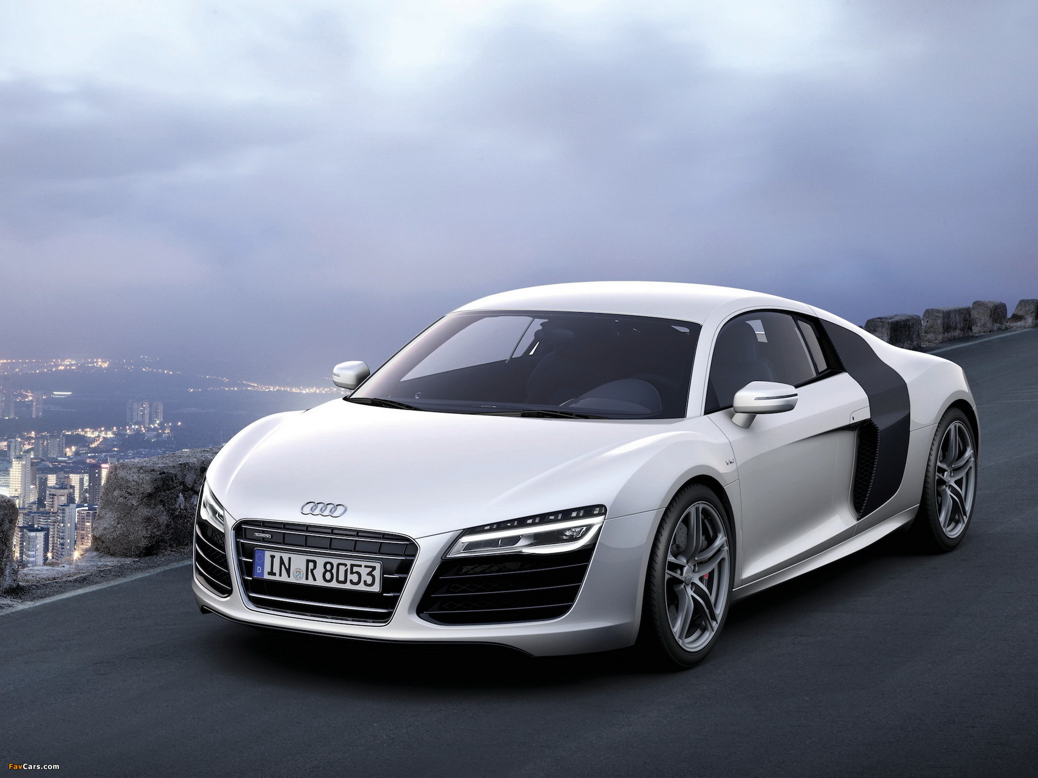 Audi R8 V10 2012 wallpapers (2048 x 1536)