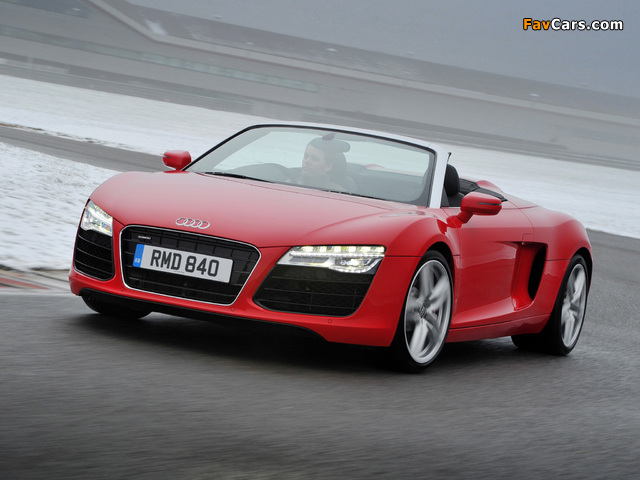 Audi R8 Spyder UK-spec 2013 pictures (640 x 480)