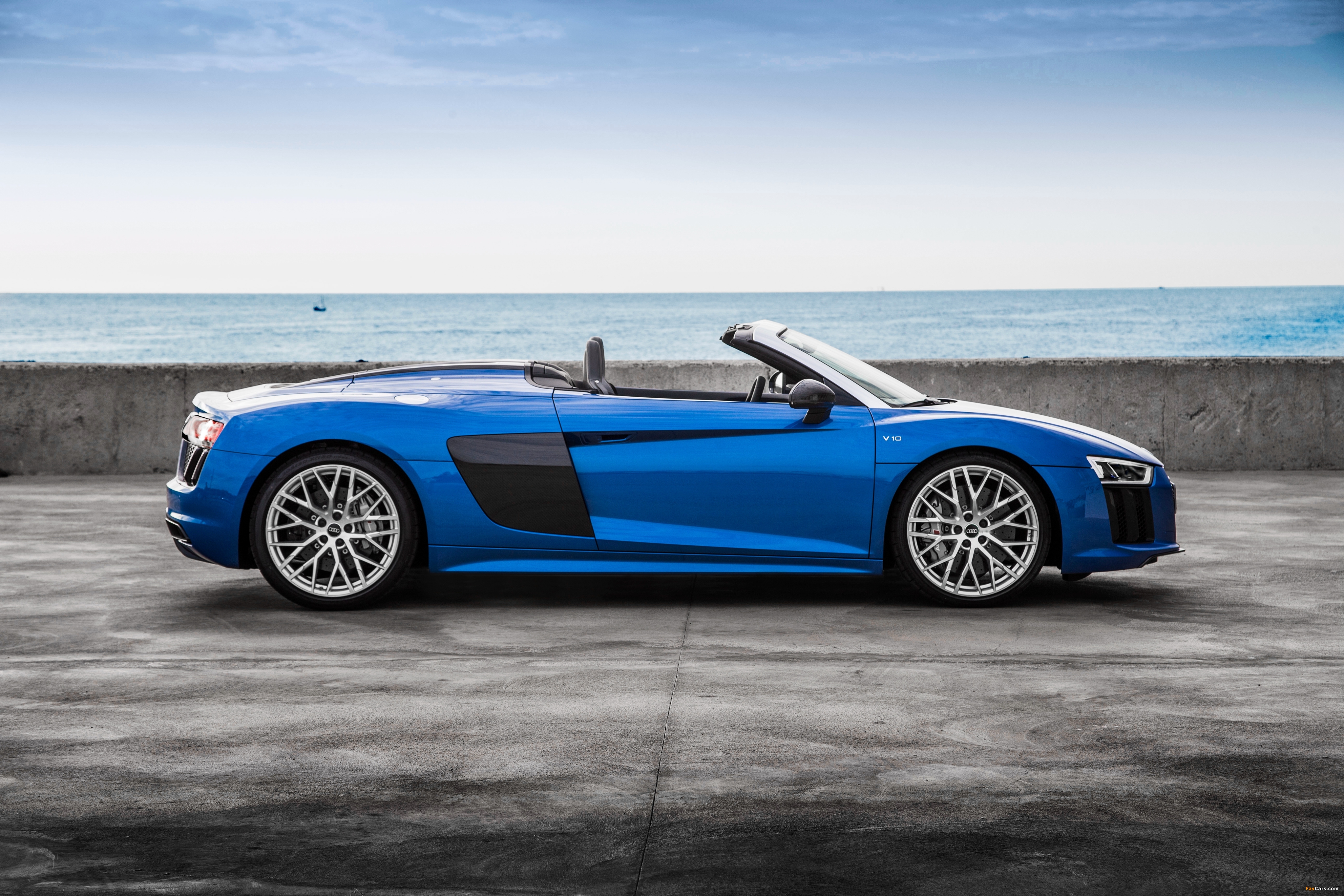 Audi R8 Spyder V10 2016 images (4096 x 2731)