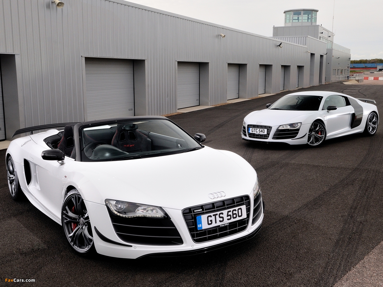 Audi R8 photos (1280 x 960)