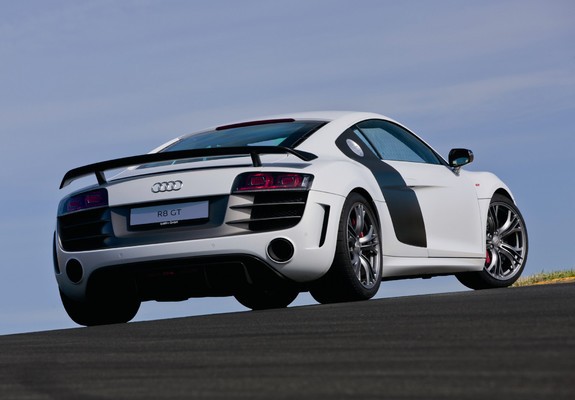 Images of Audi R8 GT 2010